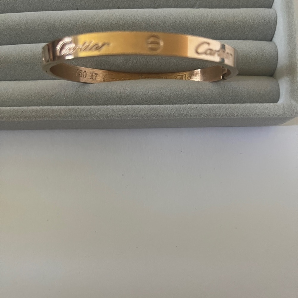 New Bangle in rose gold